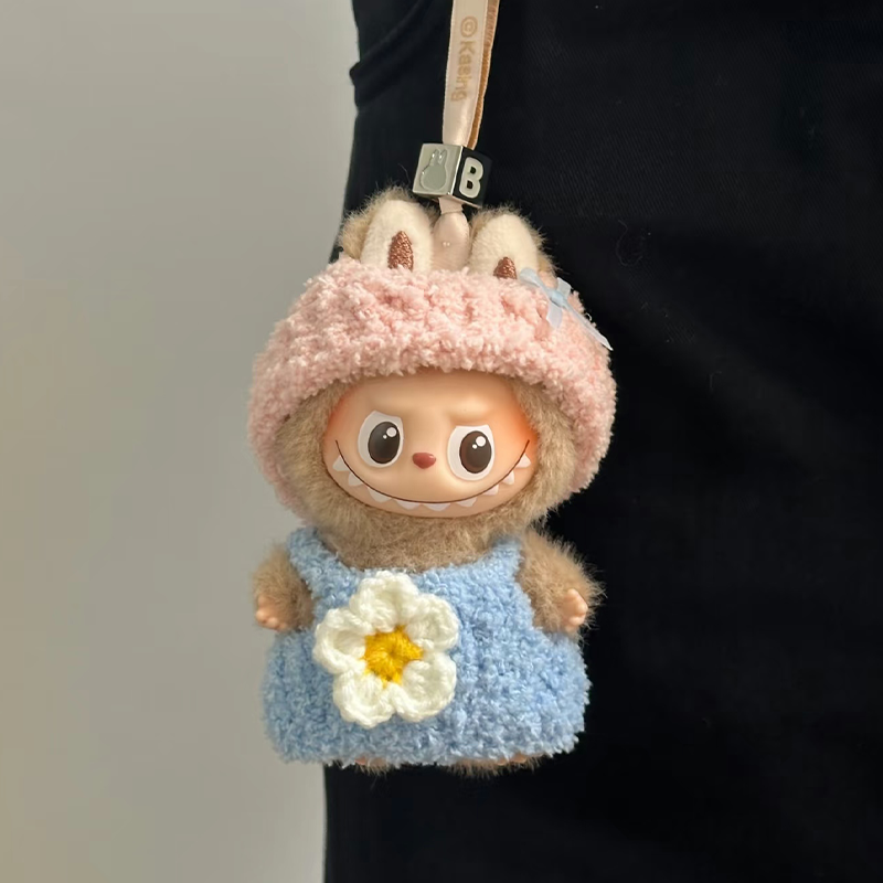 Mini Labubu Pin for Love Outfit - Pink hat + blue overalls + little flower