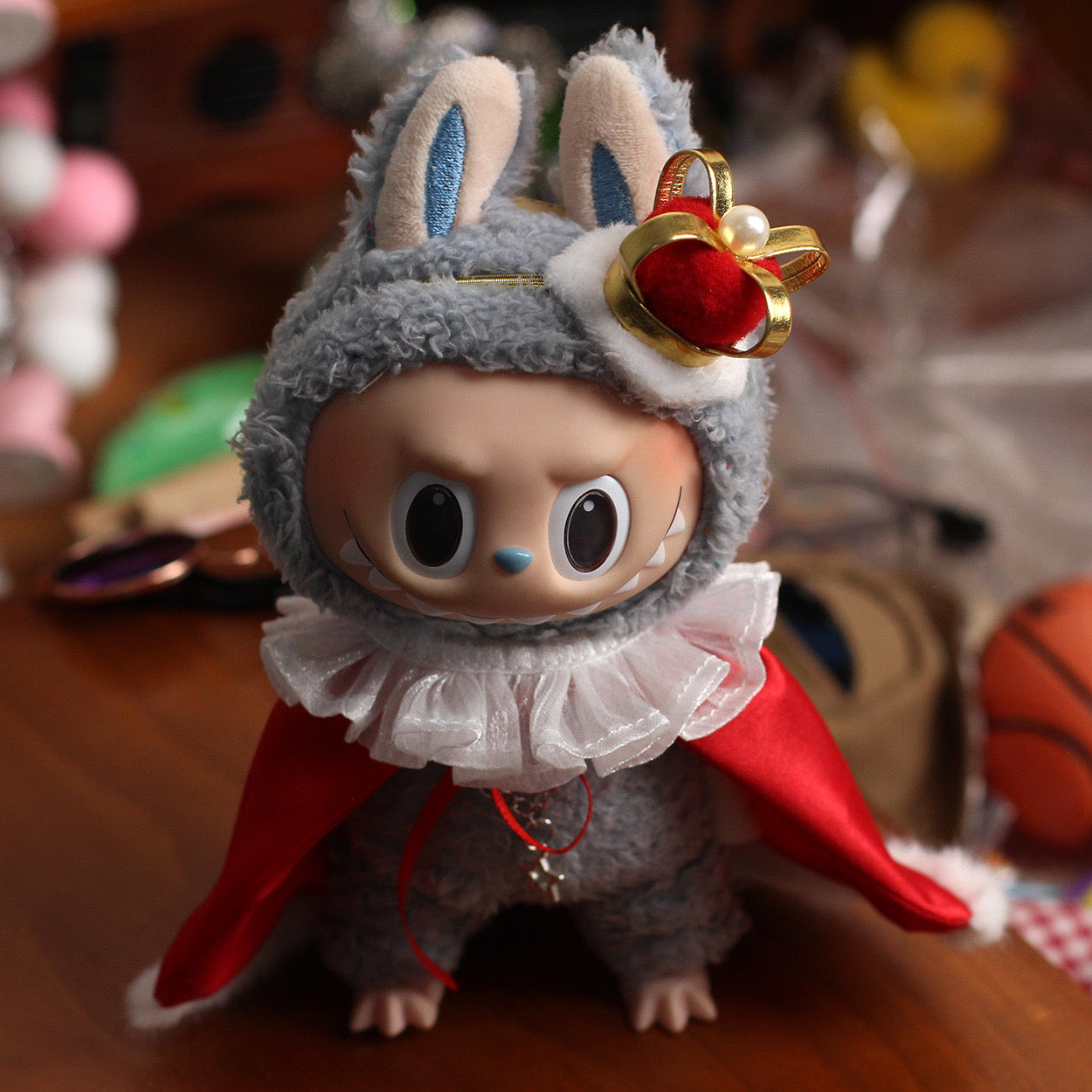 Labubu Fashion Outfit - King’s crown + King's cloak